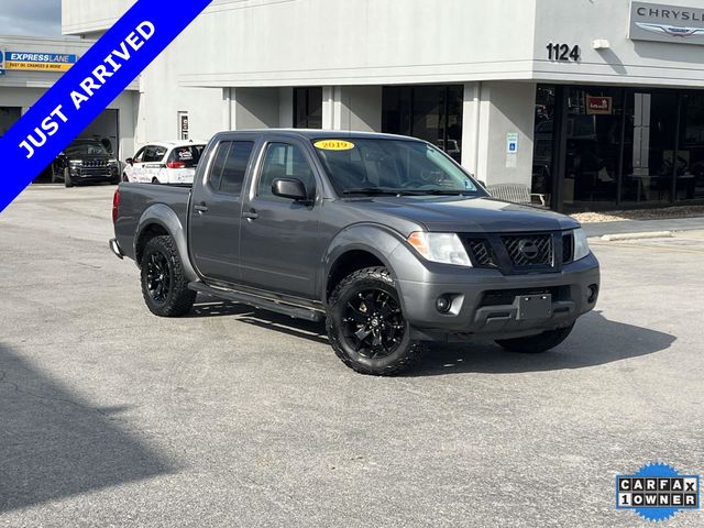 Gray (Gun Metallic) 2019 Nissan Frontier Pickup Truck Four-Wheel Drive 5-Speed Automatic Overdrive