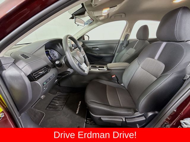 2025 Nissan Sentra SV - Photo 6