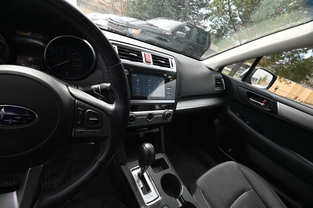 Used 2016 Gray Subaru 2.5i Premium image 8