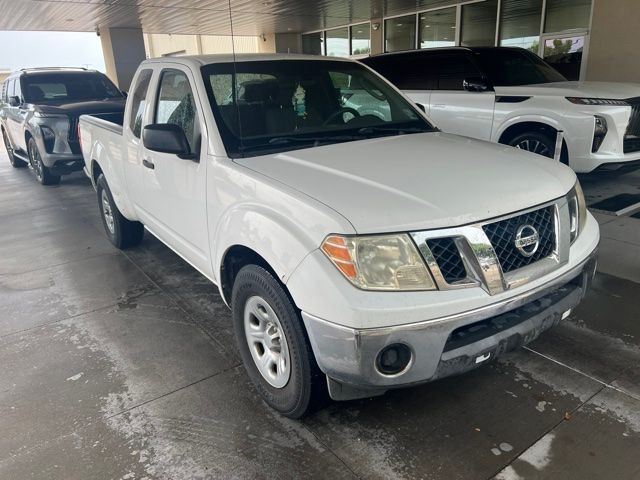 White (Fresh Powder) 2010 Nissan Frontier Pickup Truck 4X2 5-Speed Automatic Overdrive