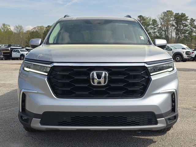 2024 Honda Pilot Touring:C02566