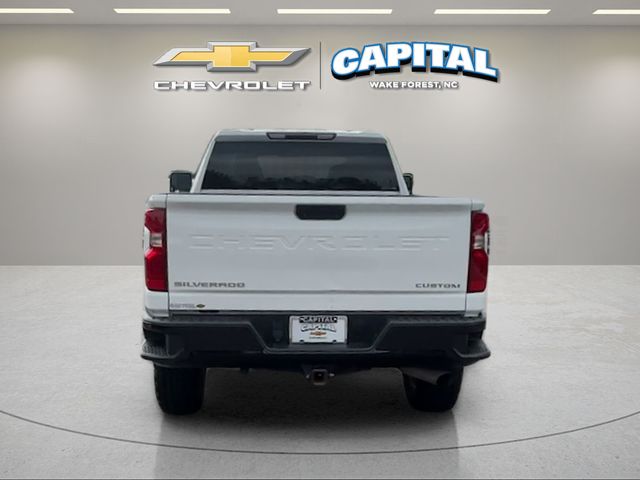 Used 2024 White Chevrolet Custom image 4