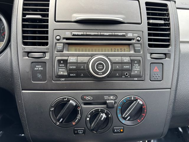 2012 Nissan Versa 1.8 S photo