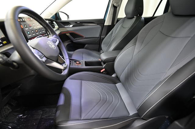 New 2026 Blue Volkswagen 2.0T SE image 7