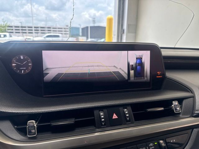 Used 2020 Lexus ES Sedan