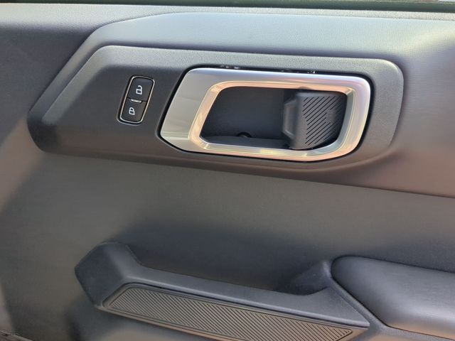 New 2025 Desert Sand Ford Outer Banks® image 37