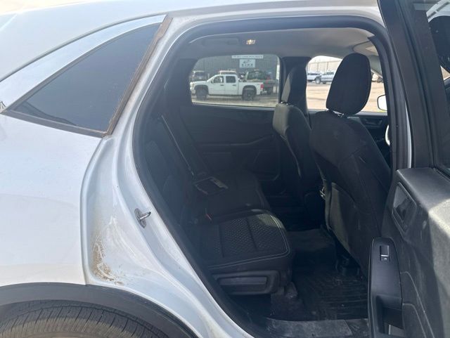 2024 Oxford White Ford Escape Active AWD SUV