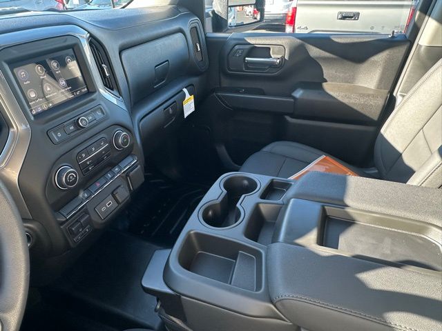2025 Chevrolet Silverado 2500HD Work Truck photo