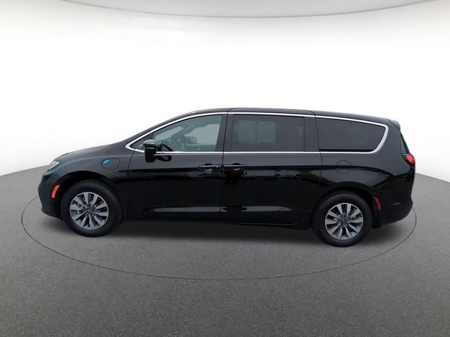 used 2025 Chrysler Pacifica Hybrid car, priced at $35,490