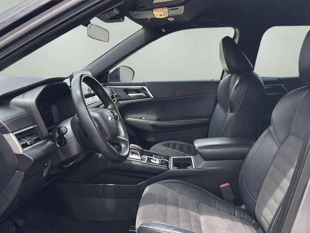 Used 2023 Mitsubishi Outlander SUV