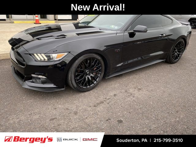 Black 2015 Ford Mustang GT Coupe RWD Coupe Rear-Wheel Drive 6-Speed Manual