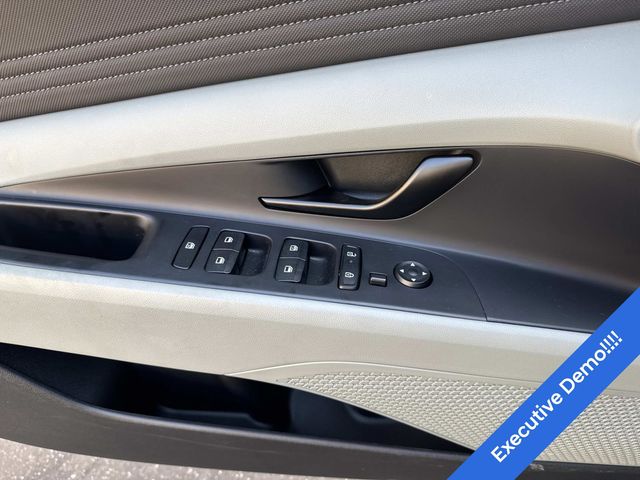 2025 Hyundai Elantra Hybrid