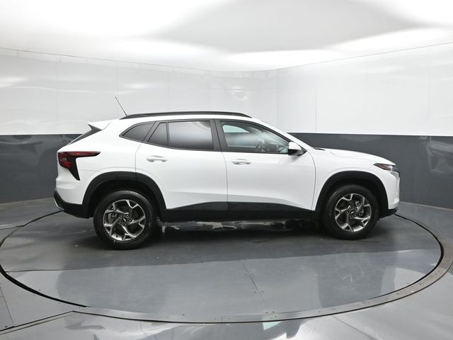 Used 2025 Chevrolet Trax SUV