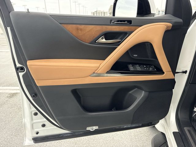 2023 Lexus LX - $89,788