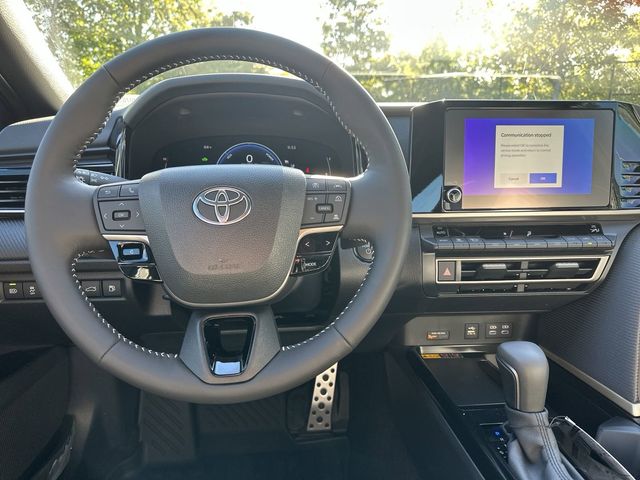 2025 Toyota Camry SE 7