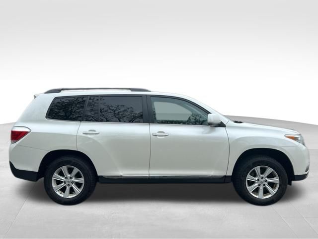 used 2013 Toyota Highlander car, priced at $11,109