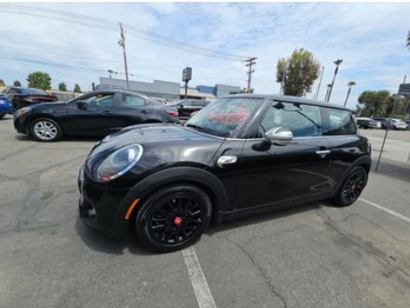 Midnight Black Metallic 2019 MINI Cooper Hatchback  6-Speed Manual