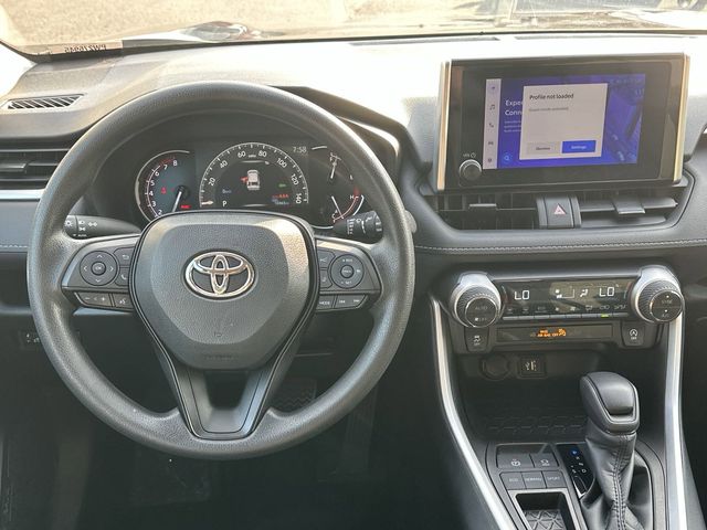 2023 Toyota RAV4 XLE 7