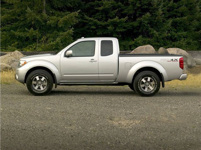 Cayenne Red Metallic 2020 Nissan Frontier Pickup Truck Four-Wheel Drive 9-Speed Automatic