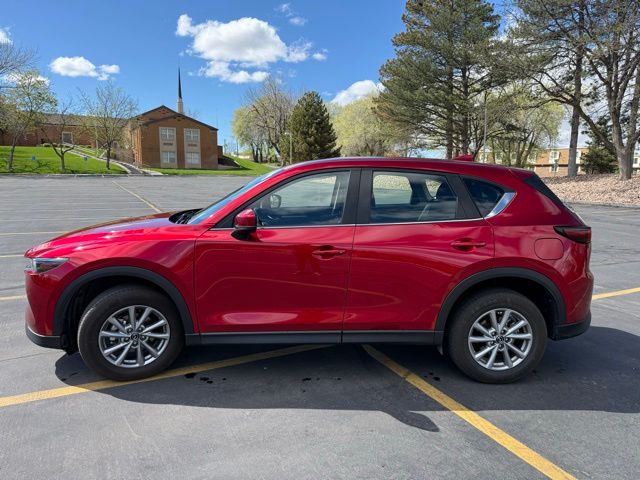 View vehicle photo 4