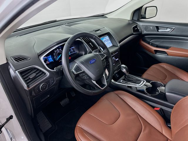 2016 Ford Edge Titanium 9