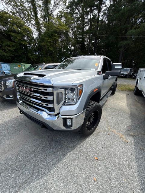 Used 2022 Silver GMC SLE image 3