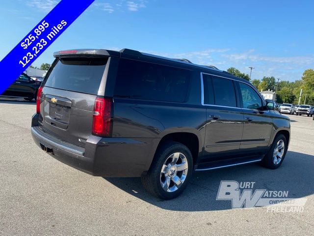 2017 Chevrolet Suburban Premier 33