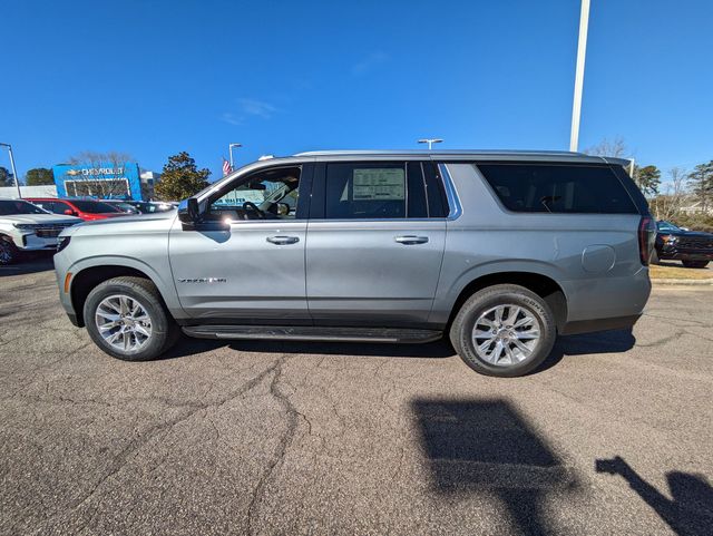 2025 Chevrolet Suburban Premier photo