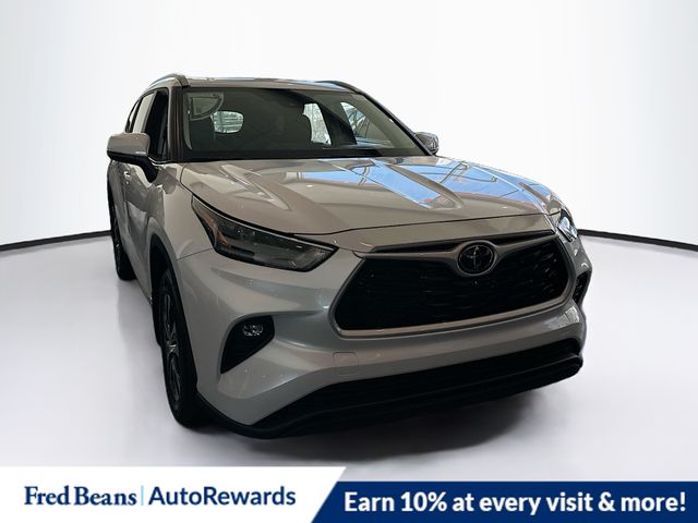 2026 Toyota Highlander Hybrid XLE AWD