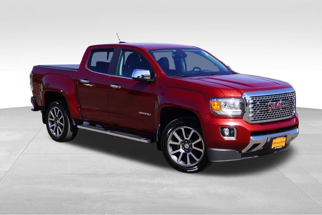 Red Quartz Tintcoat 2020 GMC Canyon Denali Crew Cab 4WD Pickup Truck Four-Wheel Drive 8-Speed Automatic
