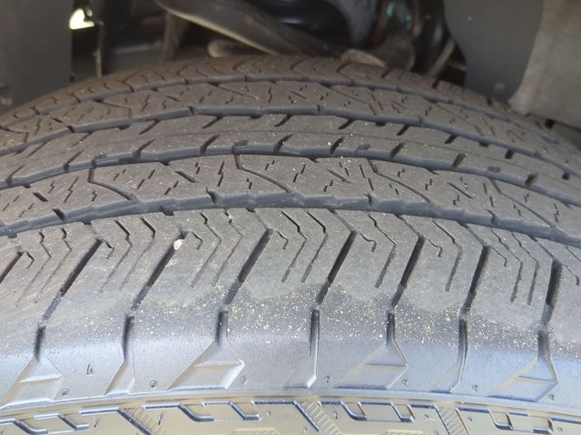Used 2023 Silver Ford XLT image 18