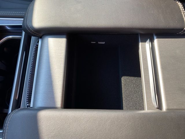 2026 Jeep Grand Wagoneer Limited - High Gloss Black exterior view 18