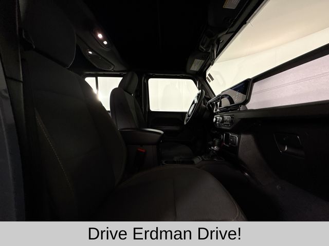 Used 2024 Jeep Wrangler SUV