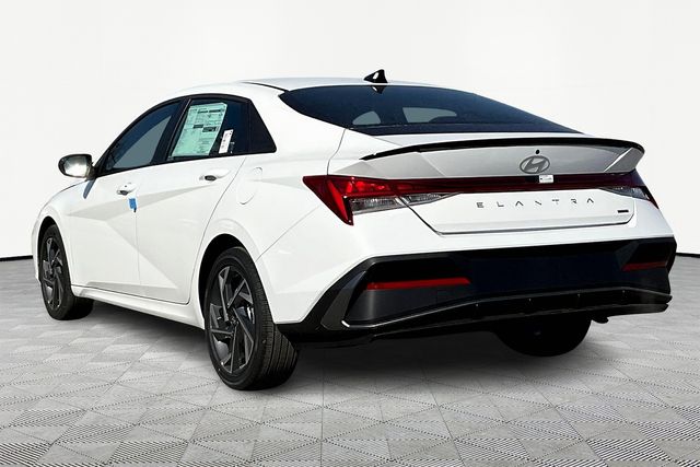 2025 Hyundai Elantra Hybrid SEL Sport photo
