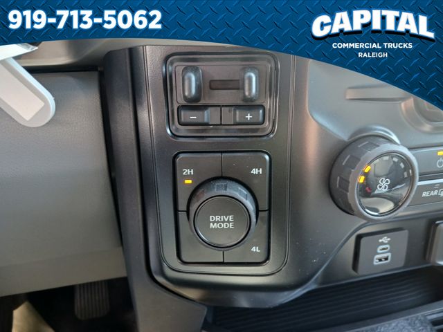 New 2026 Oxford White Ford F-450® XL image 18