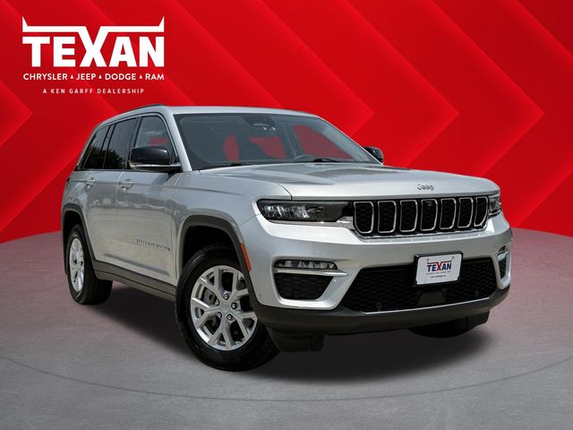 2023 Jeep Grand Cherokee Limited Silver at River Oaks CDJR