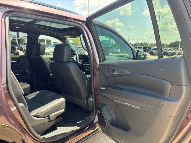 Used 2024 Chevrolet Traverse SUV