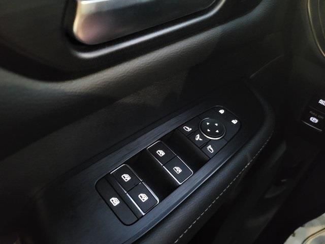 New 2025 White Nissan PRO-4X image 22