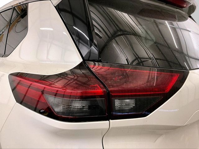 2022 Nissan Rogue SL White at Bob Ruth Ford