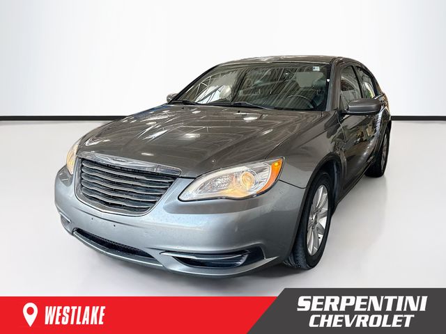 2013 Chrysler 200 Touring Sedan FWD
