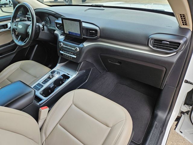 Used 2020 White Ford XLT image 28