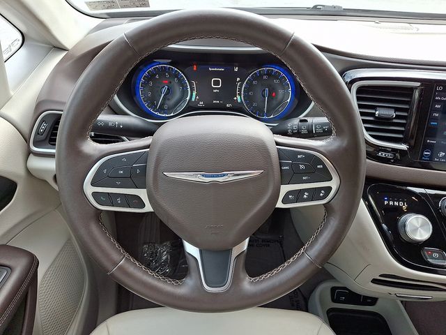 2019 Chrysler Pacifica Touring L Black at Phil Fitts Ford