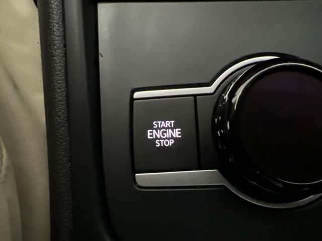 Used 2025 Volkswagen Tiguan SUV