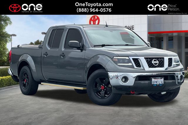 Storm Gray 2009 Nissan Frontier SE Crew Cab LWB Pickup Truck 4X2 5-Speed Automatic Overdrive