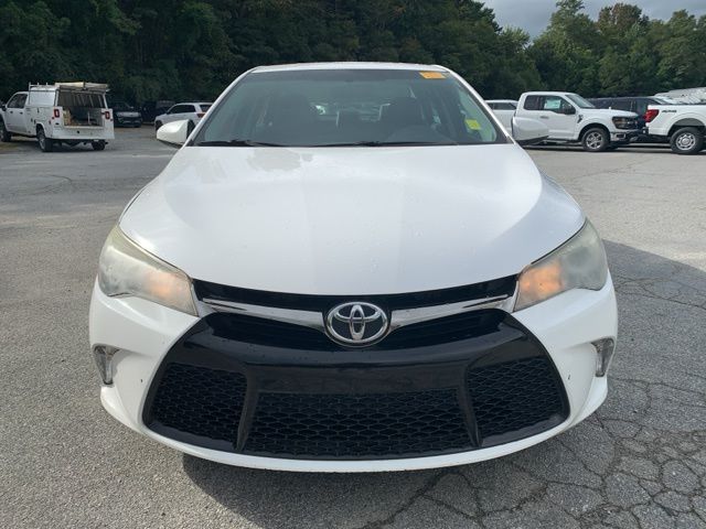 2016 Toyota Camry XLE 8