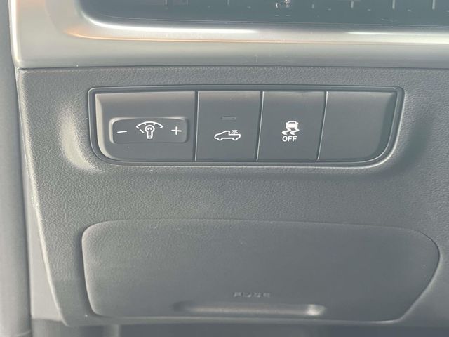 Used 2025 Blue Hyundai SEL image 17