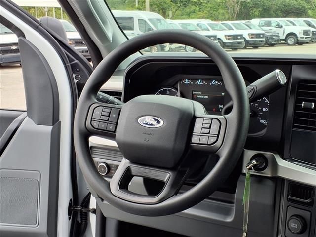 2025 Ford F-350SD XL photo