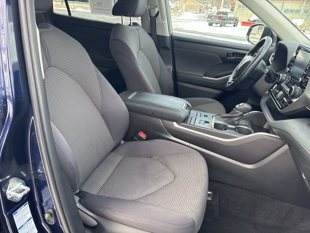 used 2021 Toyota Highlander car, priced at $29,979