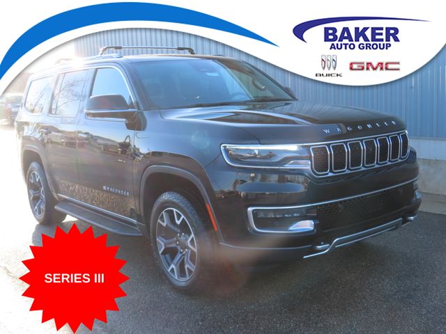 Diamond Black Crystal Pearlcoat 2022 Jeep Wagoneer Series III 4WD SUV / Crossover Four-Wheel Drive 8-Speed Automatic