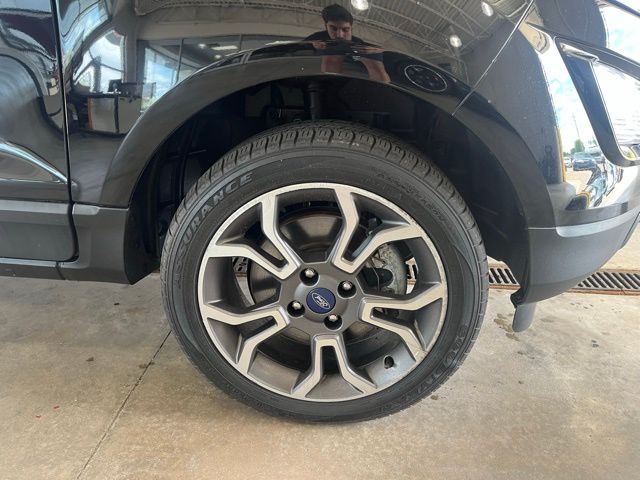 2020 Ford EcoSport SES photo
